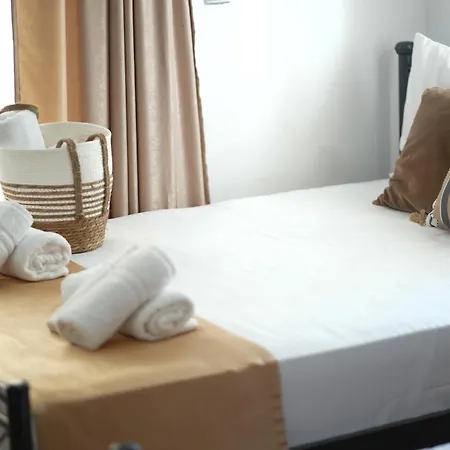 Waterside Apartman *
