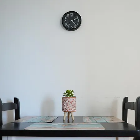 Waterside Apartman *