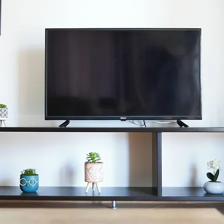 Waterside Apartman *